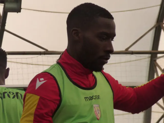 Massadio Haidara, RC Lens'teki bir antrenmanda (2020)